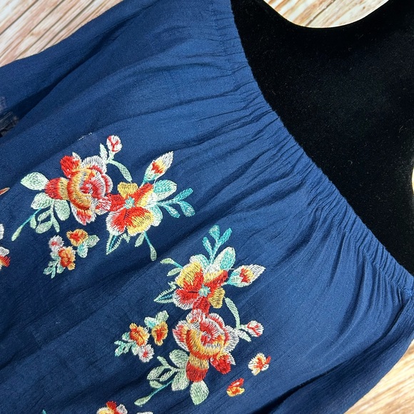 EM Embroidered Off-The-Shoulder Peasant Top - Picture 2 of 8